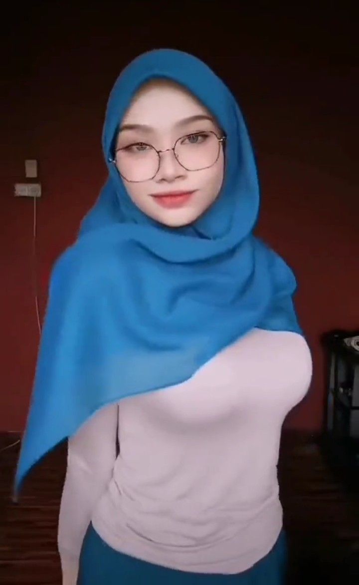 Top Trending Gadis Hijab Terbaru Indo Burung Abang Terjepit Kerang Ajaib Nyampe Lumer Di Dalam